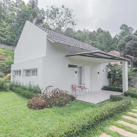 Reddoorz Resort Syariah Near D'Castello Ciater Subang Εξωτερικό φωτογραφία