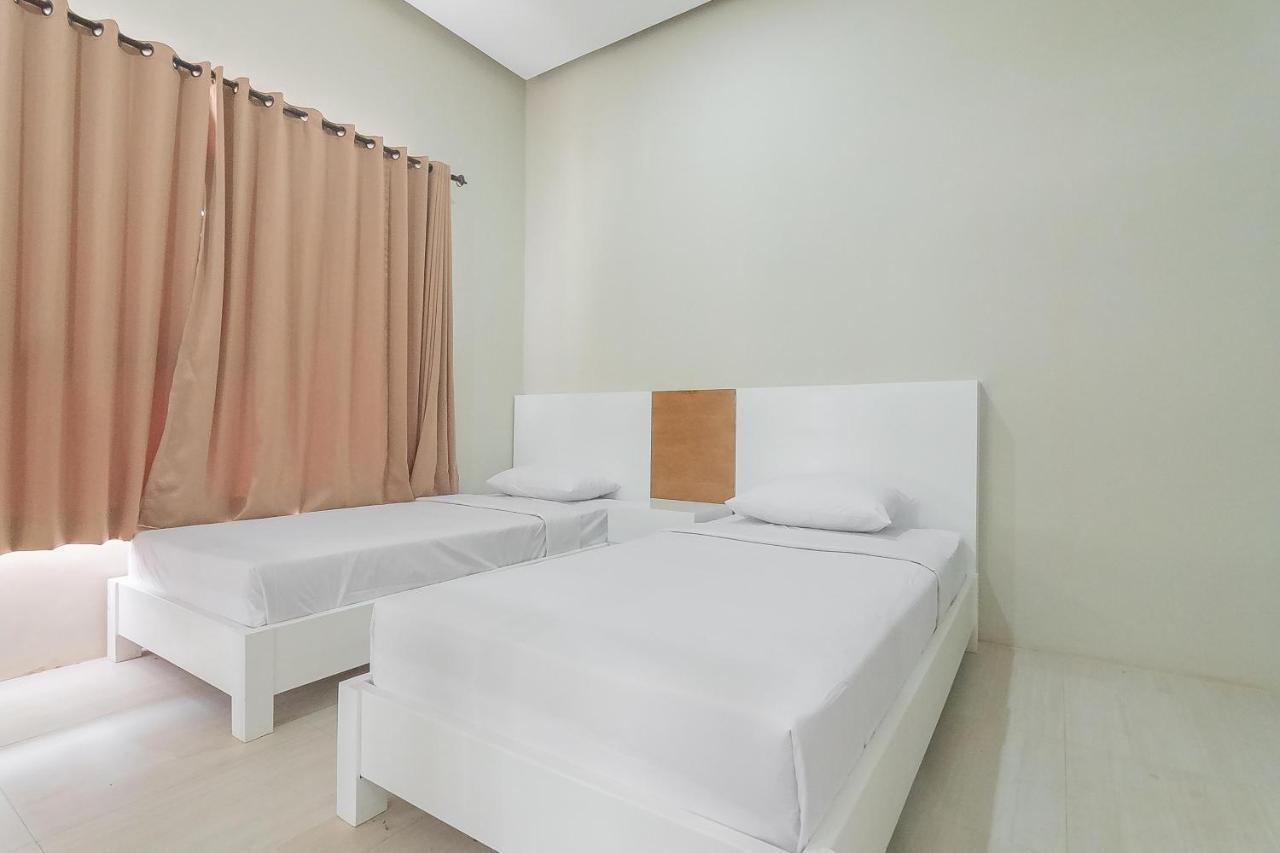 Reddoorz Resort Syariah Near D'Castello Ciater Subang Εξωτερικό φωτογραφία