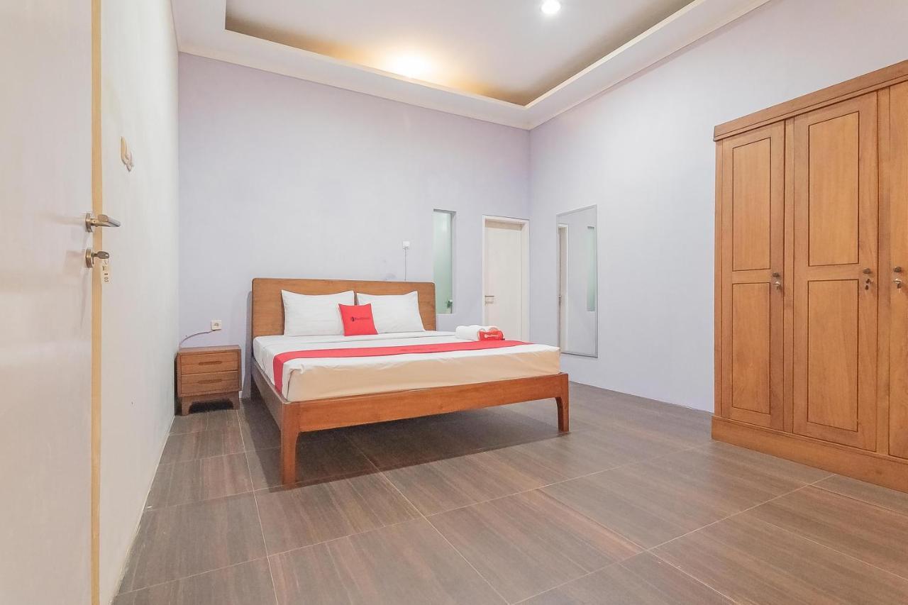 Reddoorz Resort Syariah Near D'Castello Ciater Subang Εξωτερικό φωτογραφία