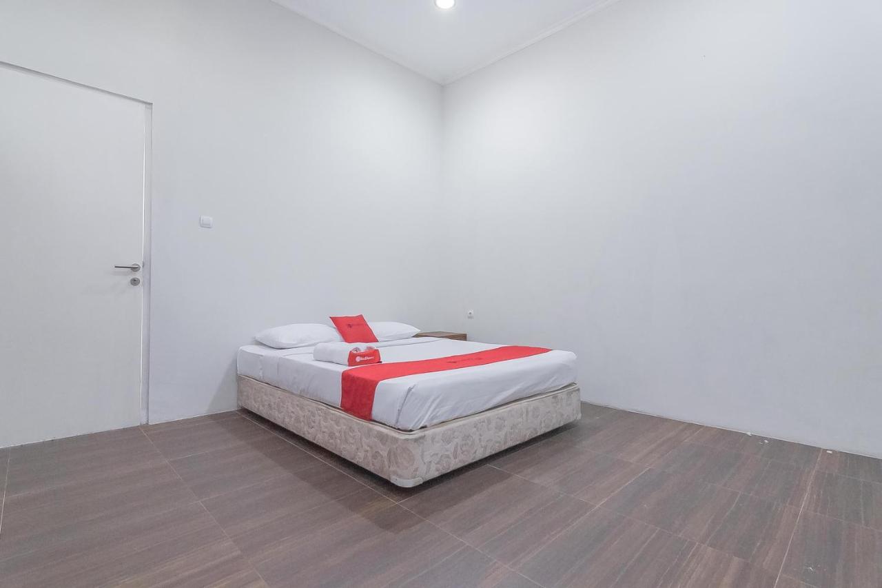 Reddoorz Resort Syariah Near D'Castello Ciater Subang Εξωτερικό φωτογραφία