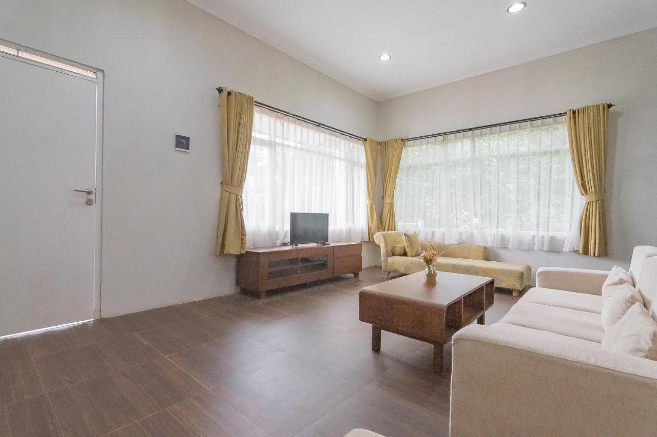 Reddoorz Resort Syariah Near D'Castello Ciater Subang Εξωτερικό φωτογραφία