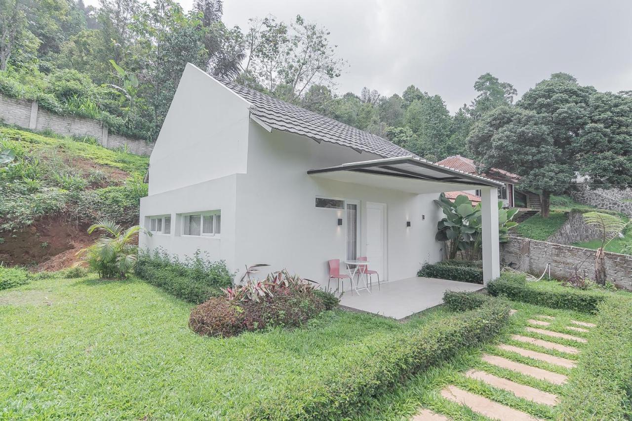 Reddoorz Resort Syariah Near D'Castello Ciater Subang Εξωτερικό φωτογραφία