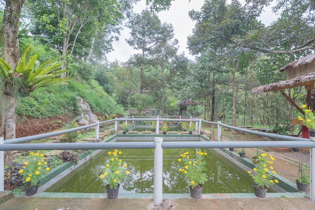 Reddoorz Resort Syariah Near D'Castello Ciater Subang Εξωτερικό φωτογραφία