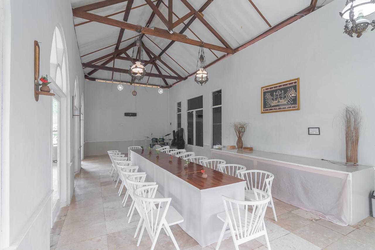Reddoorz Resort Syariah Near D'Castello Ciater Subang Εξωτερικό φωτογραφία