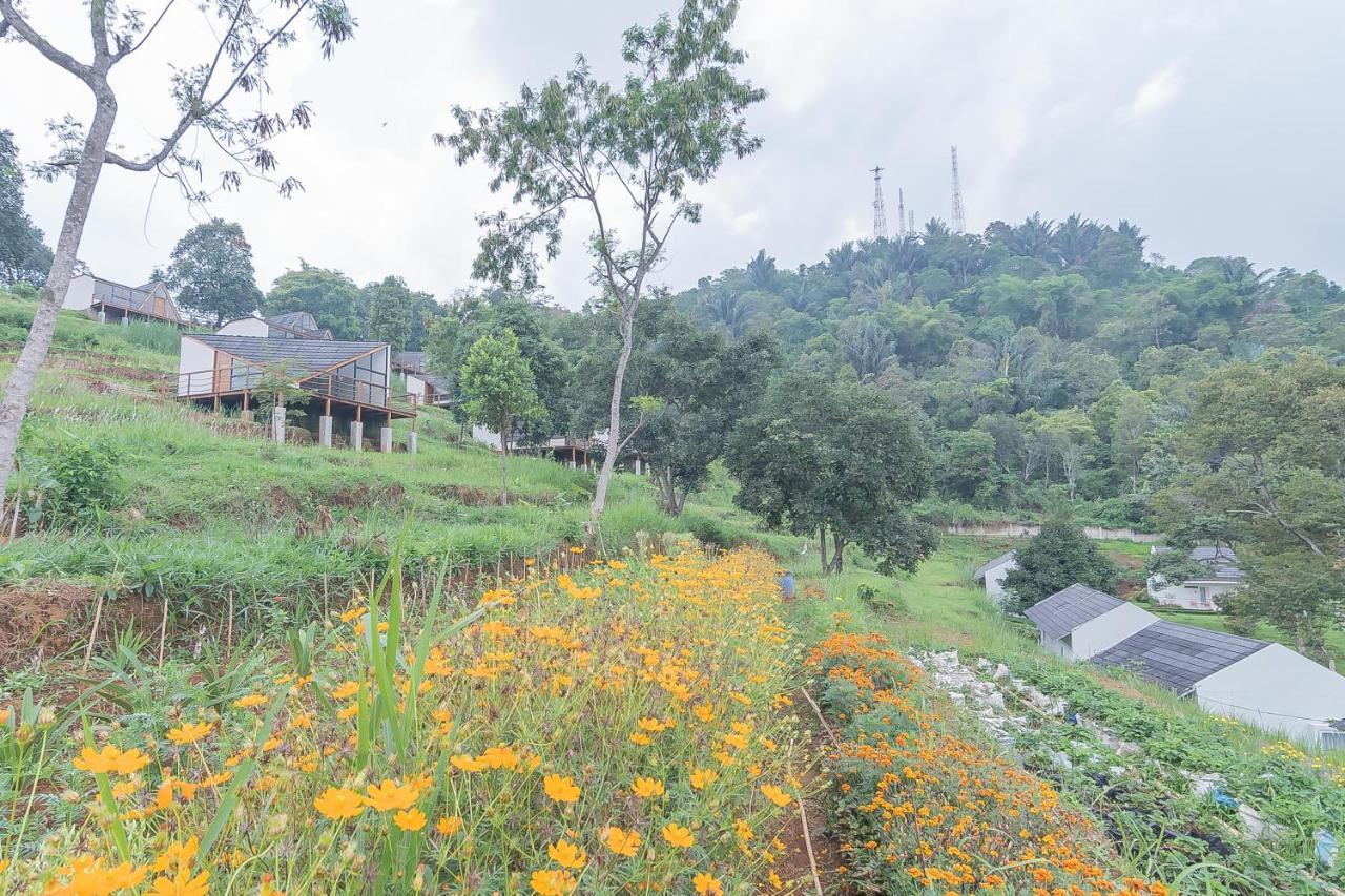 Reddoorz Resort Syariah Near D'Castello Ciater Subang Εξωτερικό φωτογραφία